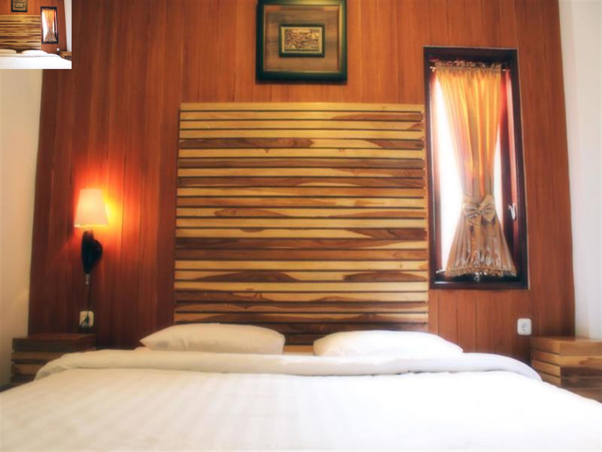 Puri Minggiran Guesthouse Yogya Γιογκιακάρτα Εξωτερικό φωτογραφία