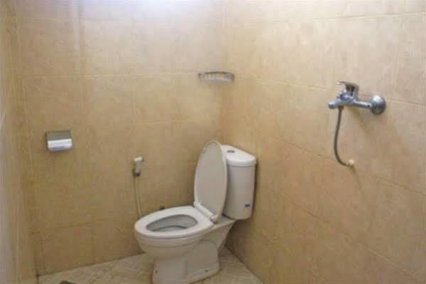 Puri Minggiran Guesthouse Yogya Γιογκιακάρτα Εξωτερικό φωτογραφία